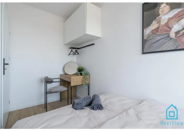 Belle Room